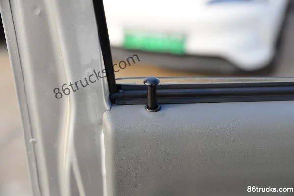 Foton Yuling VQ1 1,6 L 122 ch 4X2(6 roues) essence 2,5 m cabine double plateau micro camion (China VI) (3) | 86Trucks