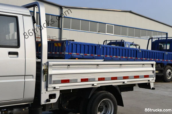 Foton Yuling VQ1 1,6 L 122 ch 4X2(6 roues) essence 2,5 m cabine double plateau micro camion (China VI) Carrosserie (2) | 86Trucks