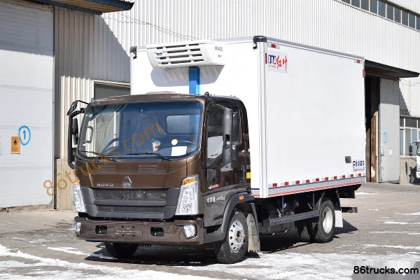 Sinotruk HOWO Hanjiang 160ch 4X2(6 roues) 4.08m refrigerated truck (Hongye) Extérieur (3) | 86Trucks