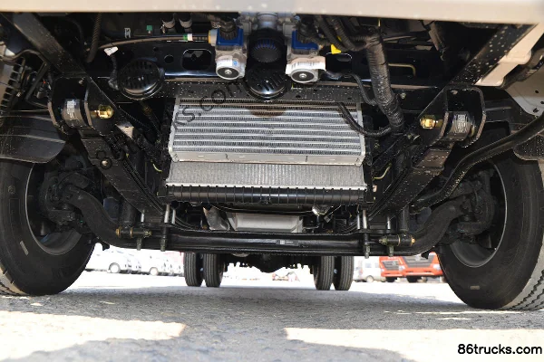 Foton Ollin Express 158hp 4X2(6 wheels) 3.83m semi-panel flatbed light truck (WLY 5-speed) Chassis (1) | 86Trucks