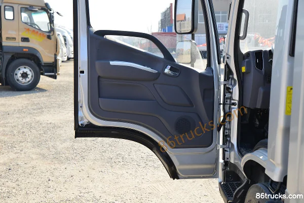 Foton Aoling Supersonic 160 hp 4X2(6 wheels) 4.14m single-row van light truck (China VI) Cab (2) | 86Trucks