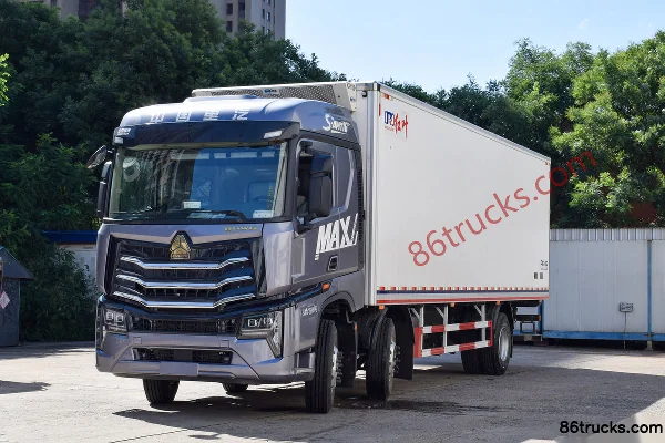 Sinotruk HOWO MAX 330hp 6X2(8 wheels) 9.4m AMT automatic refrigerated truck (Hongye) Exterior (3) | 86Trucks