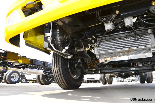 Kama K6 Fulai 115hp 4X2(6 wheels) 3.2m double-row flatbed light truck (5-speed gearbox) Chassis (2) | 86Trucks
