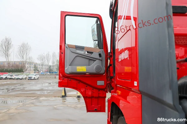 Dongfeng Commercial Vehicle Tianlong Flagship KX King Edition 600 hp 6X4(10 wheels) AMT automatic tractor truck (China VI) Cab (1) | 86Truck