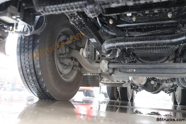 Dongfeng Commercial Vehicle Tianlong Flagship KX King Edition 600 hp 6X4(10 wheels) AMT automatic tractor truck (China VI) Chassis (2) | 86T
