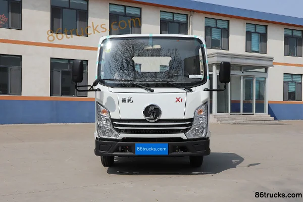 SHACMAN Light Truck Delong 115hp 4X2(6 wheels) 3.7m Single Row Van Light Truck (China VI) Exterior (2) | 86Trucks