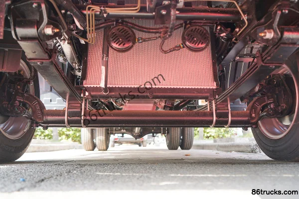 Foton Aoling M Card 1.6L 122 hp 4X2(6 wheels) gasoline 3.38m single row flatbed small truck (hydraulic brake) Chassis (1) | 86Trucks