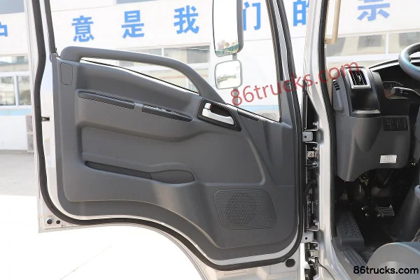 SHACMAN Light Truck Delong K1 version de base 160 ch 4X2(6 roues) camion frigorifique 4,08 m (China VI) Cabine (2) | 86Trucks