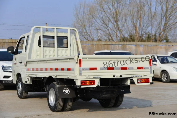 Foton Xiangling M1 Comfort 1.6L 105 hp 4X2(6 wheels) CNG 3.05m Semi-row Flatbed Micro Truck Body (3) | 86Trucks