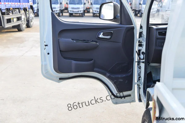 Foton Xiangling M1 Confort 1.6L 122 ch 4X2(6 roues) essence 3,3 m camion plateau micro simple cabine (2) | 86Trucks