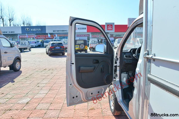 Changan Kuayue Wang X1 1,3 L essence 91 ch 4X2(6 roues) 3,05 m camion léger fourgon à toit ouvrant simple cabine (China VI) (1) | 86Trucks