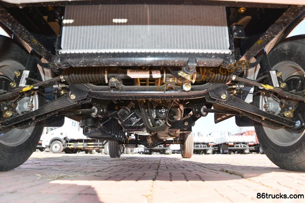 Changan Kuayue Wang X1 1,3 L essence 91 ch 4X2(6 roues) 3,05 m camion léger fourgon à toit ouvrant simple cabine (China VI) Châssis (1) | 86