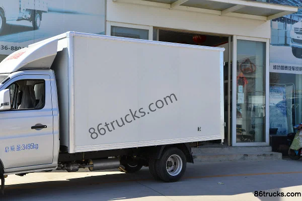 Changan Kuayue Wang X3 PLUS Comfort 1.6L Essence 122 ch 4X2(6 roues) 3,285 m micro camion fourgon simple cabine (China VI) Carrosserie (1)