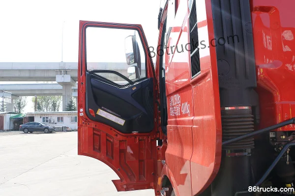 FAW Jiefang J6V camion lourd 560 ch 6X4(10 roues) tracteur routier AMT automatique (China VI) Cabine (1) | 86Trucks