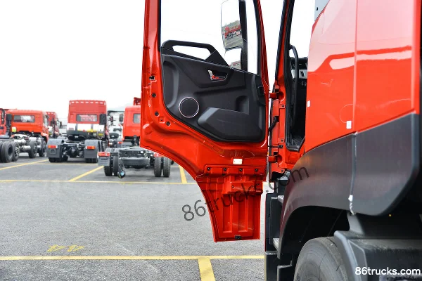 Dongfeng Tianlong KL Gas 500hp 6X4(10 wheels) CNG Tractor Truck (China VI) Cab (2) | 86Trucks