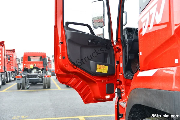 Dongfeng Changxing D7V 430 hp 6X4(10 wheels) Tractor Truck Cab (2) | 86Trucks