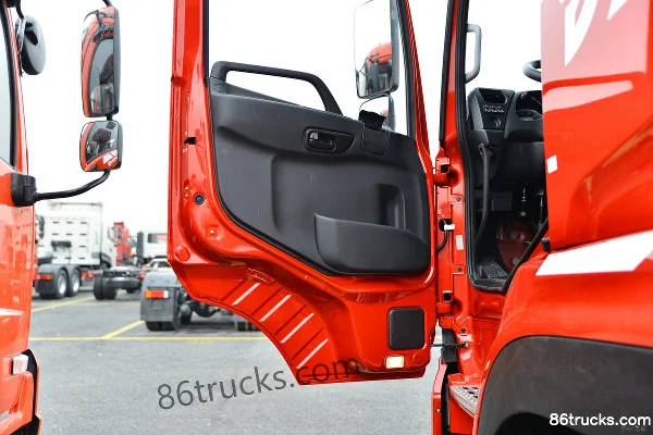 Dongfeng Changxing D7V 480 hp 6X4(10 wheels) LNG Tractor Truck Cab (2) | 86Trucks