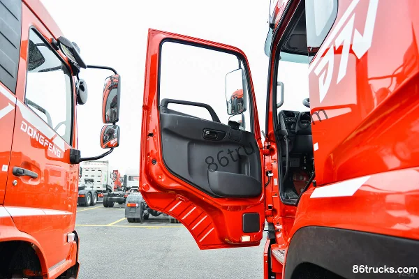 Dongfeng Changxing D7V 480 hp 6X4(10 wheels) LNG Tractor Truck Cab (1) | 86Trucks