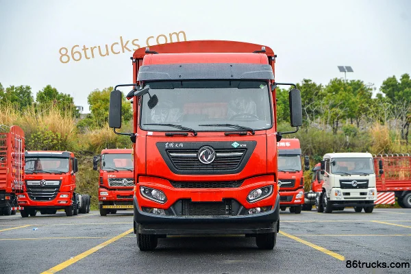 Dongfeng Tianjin KR LNG 220 hp 4X2(6 wheels) 6.75m CNG Cargo Truck with Stake Sides (Fast Gear 8-speed) Exterior (2) | 86Trucks