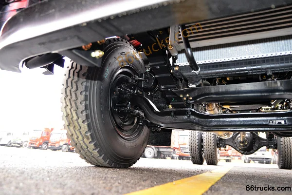 Dongfeng Tuoxing D1L 200 hp 4X2(6 wheels) 4m Dump Truck (5T front axle) Chassis (2) | 86Trucks