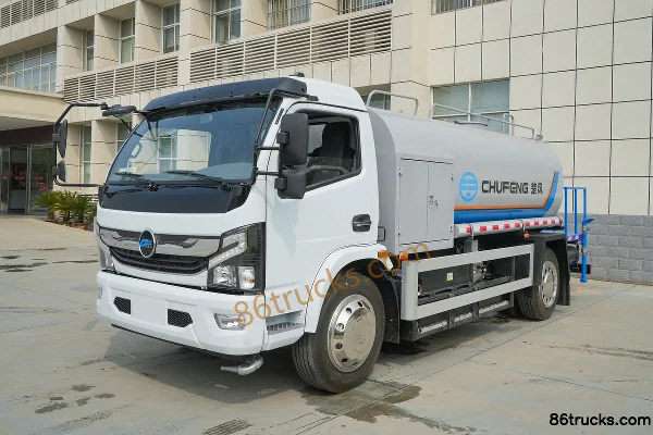 Xinchufeng Mantianxing 4X2(6 wheels) Electric Water Sprinkler Truck 192.54kWh Exterior (3) | 86Trucks