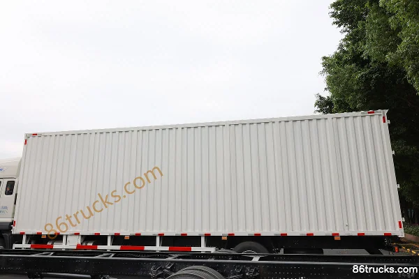 Foton Auman Planet 240hp 4X2(6 wheels) 6.8m Wing Opening Box Cargo Truck Body (3) | 86Trucks