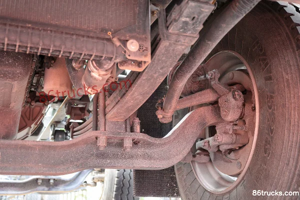 Foton Auman Xingxing 300 ch 6X2(8 roues) camion porteur à ridelles 9,7 m Châssis (3) | 86Trucks
