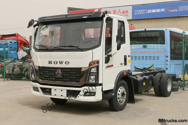 Sinotruk HOWO Tongshuai 2019 190hp 4X2(6 wheels) 3.85m cab-to-deck van light truck (China VI) Exterior (3) | 86Trucks