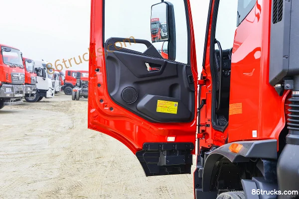 Dongfeng Commercial Vehicle Tianjin KR Xingyao Edition 260 hp 4X2(6 wheels) 9.8 m van cargo truck (China VI) Cab (2) | 86Trucks