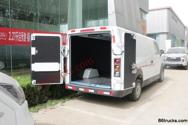 JMC E-Lushun Base Model 2.9T 5.418m Pure Electric Enclosed Cargo Truck 53.58kWh Cargo Box (1) | 86Trucks