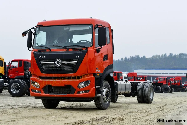 Dongfeng Commercial Vehicle Tianjin KR PLUS 240 hp 4X2(6 wheels) 8.3m Van Cargo Truck (China VI) Exterior (3) | 86Trucks