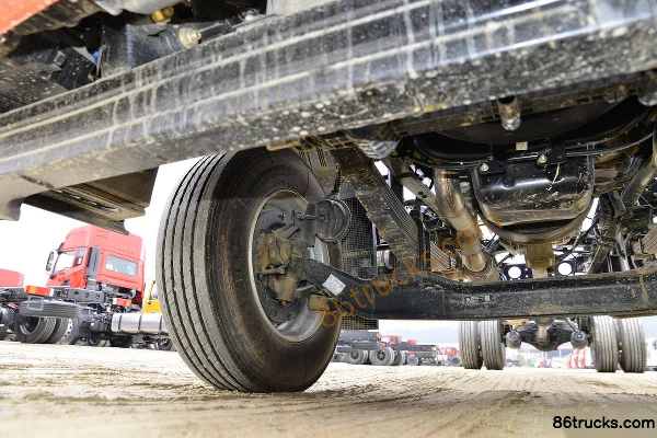 Dongfeng Commercial Vehicle Tianjin KR PLUS 240 hp 4X2(6 wheels) 8.3m Van Cargo Truck (China VI) Chassis (2) | 86Trucks