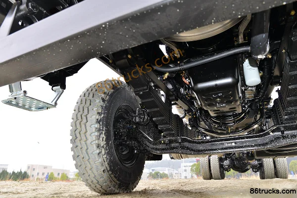 Dongfeng Commercial Vehicle Tianlong KC 340hp 6X4(10 wheels) 8.5m truck-mounted crane Chassis (2) | 86Trucks