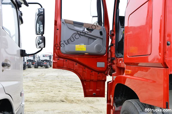 Dongfeng Commercial Vehicle Tianlong Flagship KX 490 hp 8X4(12 wheels) 9.4m flatbed cargo truck Cab (2) | 86Trucks
