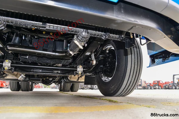 Dongfeng Commercial Vehicle Tianlong Flagship KX King Edition 660hp 6X4(10 wheels) Tractor Truck (Pure Blue) (China VI) Chassis (3) | 86Truc