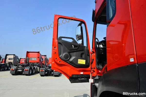 Dongfeng Commercial Vehicle Tianlong KL Heavy Truck Light Win Edition 460hp 6X4(10 wheels) Tractor Truck (China VI) Cab (1) | 86Trucks