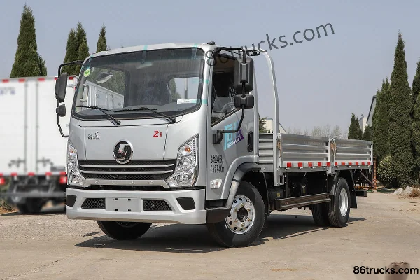SHACMAN Light Truck Delong Z1 Super Lightweight 160hp 4X2(6 wheels) 4.18m Single Row Flatbed Light Truck Exterior (3) | 86Trucks