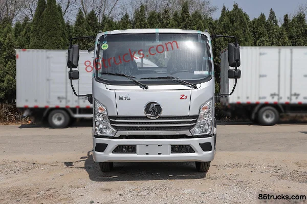 SHACMAN Light Truck Delong Z1 Super Lightweight 160hp 4X2(6 wheels) 4.18m Single Row Flatbed Light Truck Exterior (2) | 86Trucks