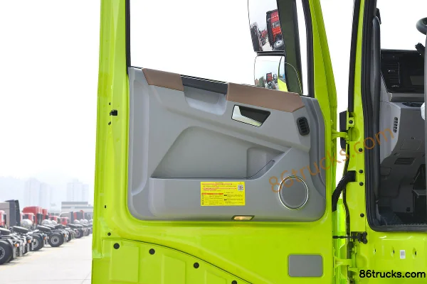 Dongfeng Commercial Vehicle Tianlong Flagship KX King Edition 660hp 6X4(10 wheels) tractor truck (Fluorescent Green) (China VI) Cab (2) | 86