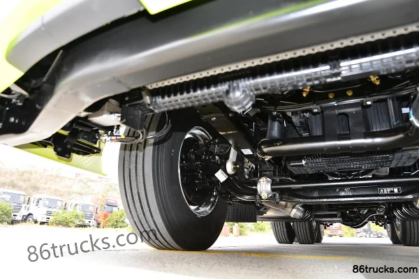 Dongfeng Commercial Vehicle Tianlong Flagship KX King Edition 660hp 6X4(10 wheels) tractor truck (Fluorescent Green) (China VI) Chassis (2)