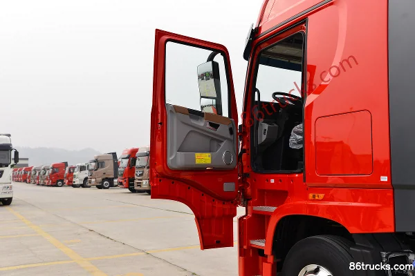 Dongfeng Commercial Vehicle Tianlong Flagship KX King Edition 560hp 6X4(10 wheels) AMT Automatic Hazardous Materials Tractor Truck (China VI