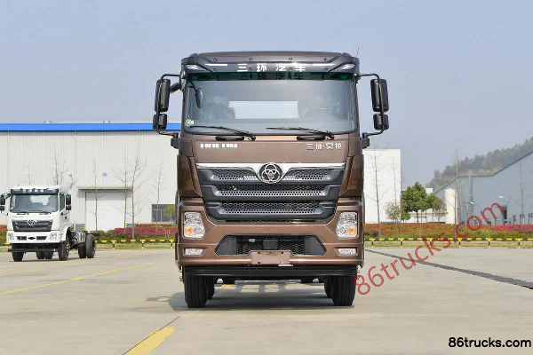 Sanhuan Shitong Haolong Deluxe 270hp 8X2(10 wheels) 7.6m flatbed cargo truck (rear axle 457 wide brake) Exterior (2) | 86Trucks