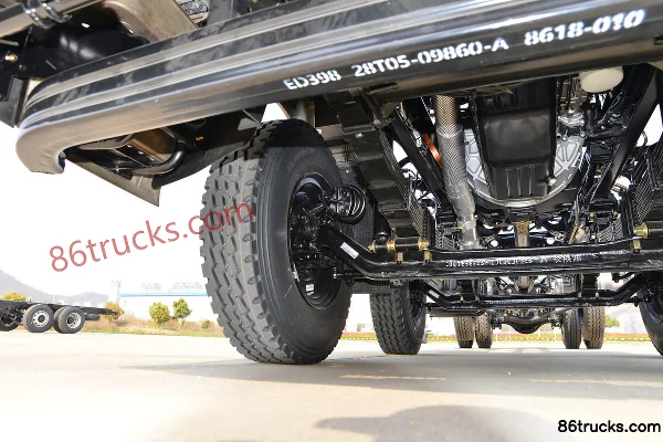 Sanhuan Shitong Haolong Deluxe 270hp 8X2(10 wheels) 7.6m flatbed cargo truck (rear axle 457 wide brake) Chassis (2) | 86Trucks