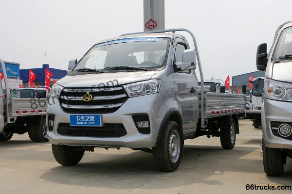 Changan Kuayue Xinbao T5 Flagship Edition 1.6L 122hp 4X2(6 wheels) Gasoline 3.3m single-row flatbed light truck (single rear tire) Exterior