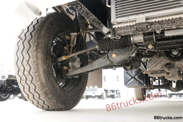 Changan Kuayue Xinbao T5 Flagship Edition 1.6L 122hp 4X2(6 wheels) Gasoline 3.3m single-row flatbed light truck (single rear tire) Chassis (
