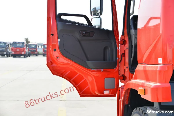 Sanhuan Shitong Haolong 270 ch 6X2(8 roues) 6X2R camion porteur à grille 6,8 m (China VI) Cabine (2) | 86Trucks