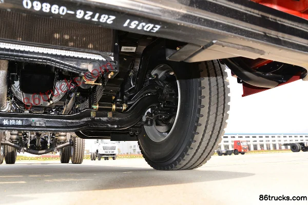 Sanhuan Shitong Haolong 270 ch 6X2(8 roues) 6X2R camion porteur à grille 6,8 m (China VI) Châssis (3) | 86Trucks