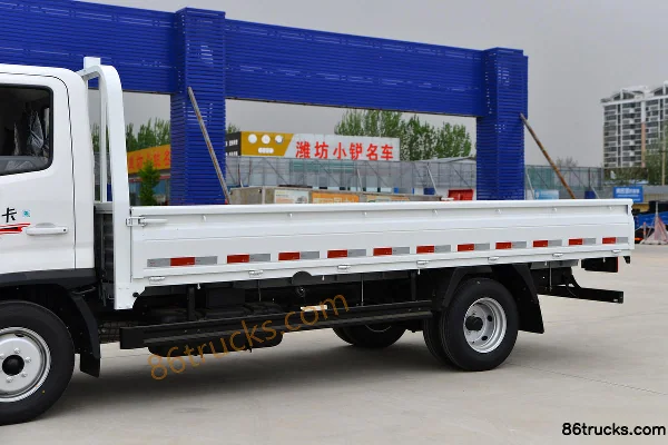 Foton Aoling M Card 2.0L 144 ch 4X2(6 roues) essence 4.2 m cabine simple plate-forme camionnette (frein hydraulique) Carrosserie (1) | 86Tru