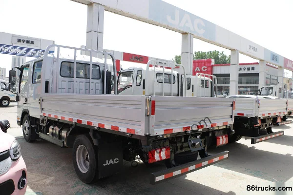 JAC Shuailing S3 130 ch 4X2(6 roues) 3,145 m camion léger à ridelles double cabine (China VI) Carrosserie (3) | 86Trucks