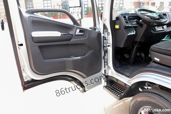 Foton Aoling Supu Pro 163 ch 4X2(6 roues) 4,17 m camion plateau simple cabine (ZF 6 vitesses) (1) | 86Trucks